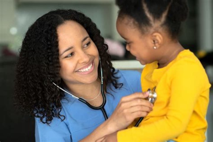 Can a midwife be a school nurse?