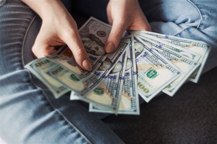 How much money do you need to immigrate to USA?