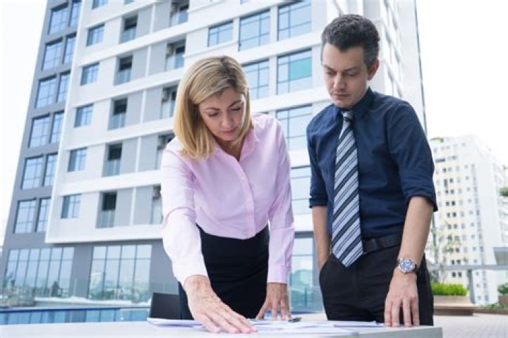 What does Dil mean in real estate?