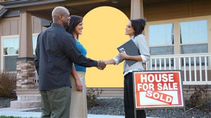 What is a qualified buyer in real estate?